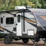 Cherokee Wolf Pup Electric 2024 17Foot